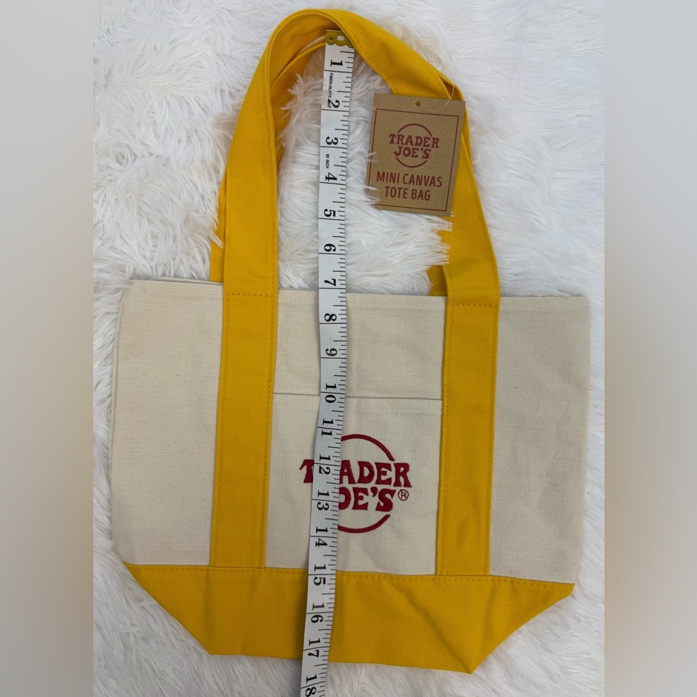 Trader Joe's Canvas Set Large Tote Green & Mini Tote Yellow NWT - Picture 13 of 15